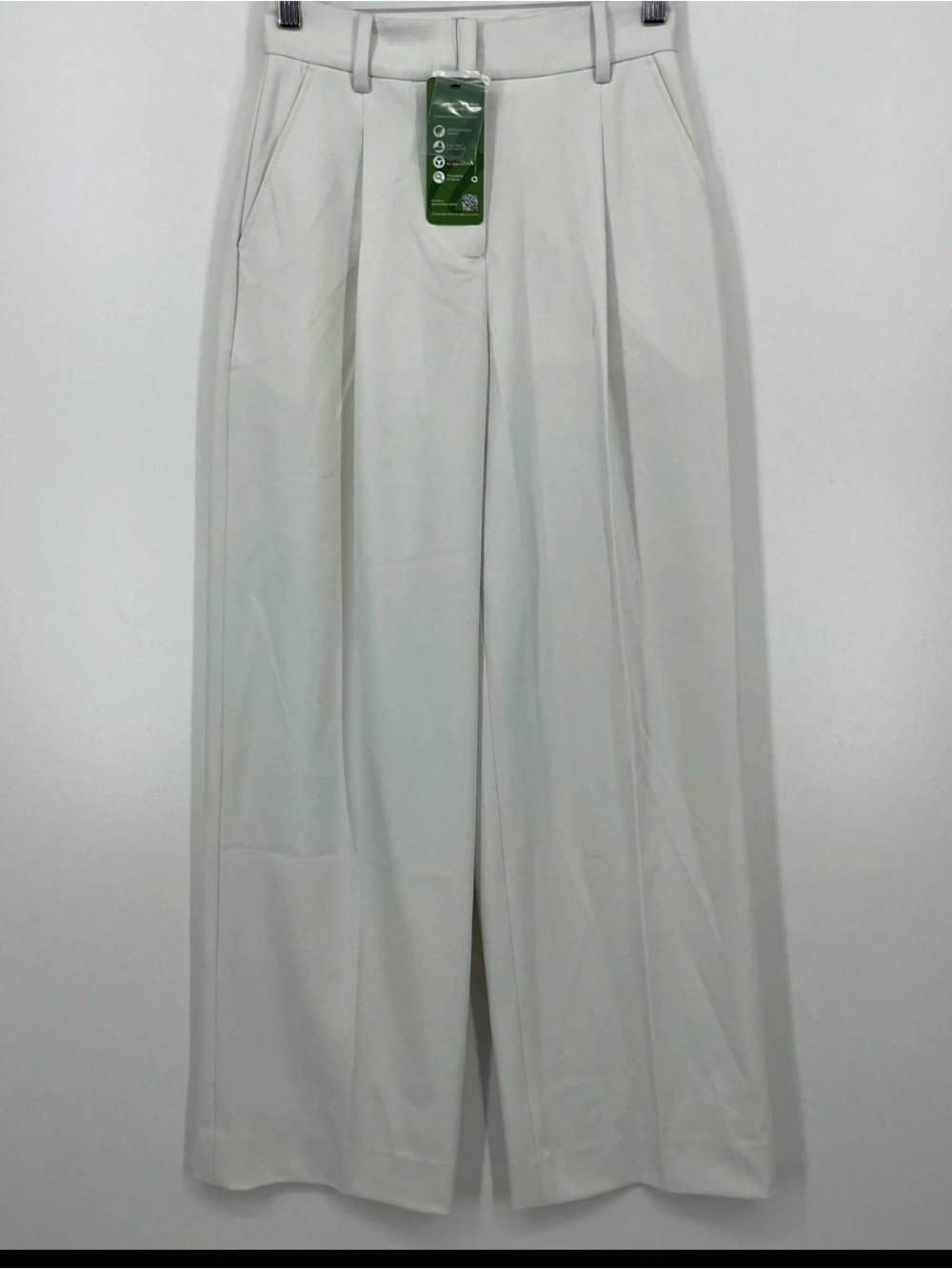 Amour Vert White Wide-Leg Trousers - Classic Pleated Pant size 8
